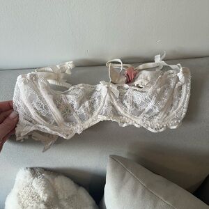 AP lace bra